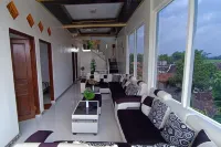 Spot on 93317 Wisma Ratu Syariah Hotels in Bendosari