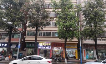 Foshan Yihao Apartment (Danzao Jinsha Branch)