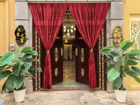 Yueke Home | Xiangfei Garden · Mukam Yayu · Uyghur Traditional Art Exhibition Meisu Hotels near Xiang Fei Park