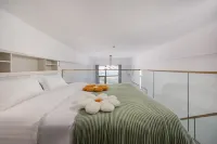 美客·美家MeKeMega觀影LOFT度假美宿（威海泉樂坊商業步行街店） - 機場接送