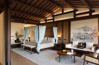 Passing-Cloud Resort Hotels in Xinyu