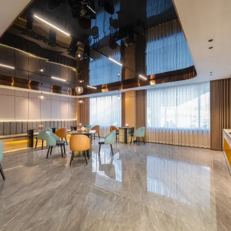 Ezzi Hotel (Lianzhou Panyu Road Branch)