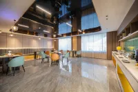 Ezzi Hotel (Lianzhou Panyu Road Branch) - موقف سيارات