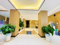 Cloud Hotel Hotels in Hezheng