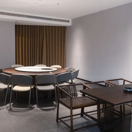Guanjing Hotel (Gulei New Port City)