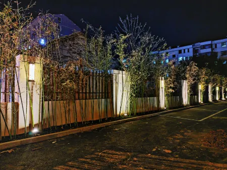 XINRUISIJI HOTEL Отели рядом с достопримечательностью «Jiangsu University of Science and Technology (East Campus)»