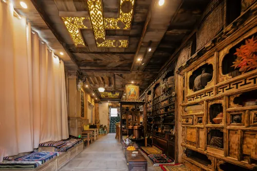 Nuolin Homestay (Daocheng Yading)