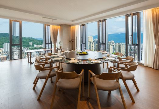 항저우 푸양 징신 SSAW 부티크 호텔의 세련된 로비 이미지