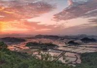Yeqin Hotel (Xizi International) - parkir