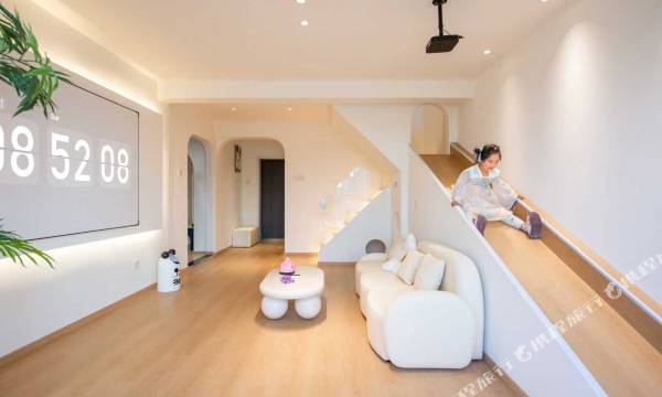 Xi'an Mufan Designer Bed and Breakfast Hotel (Dayan Pagoda Metro Station Branch)