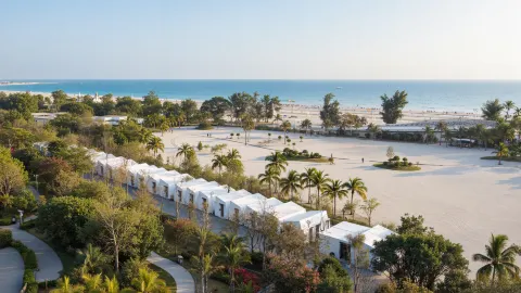 BeiHai Silver Beach Yujian View Resort Hotel in Beihai