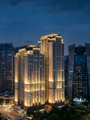 Urban Light Hotel (Kunming South Railway Station Chunrong Street Subway Station) - con vista montagne