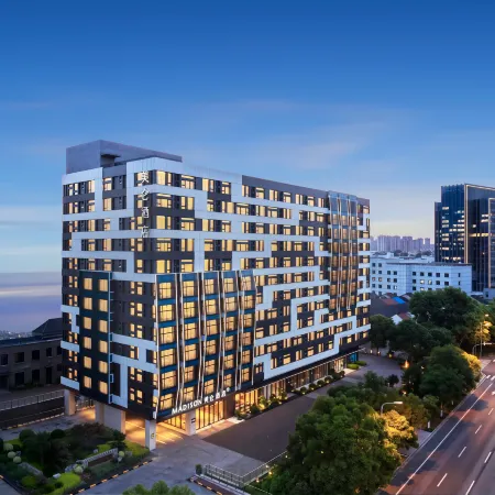 Wuxi Grand Canal Nanchang Street Madison Hotel