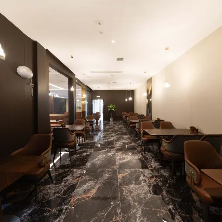 Changshan Muxi Hotel (Inner River Park Zhongshang Plaza)