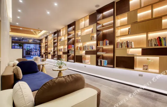 象山璞雲酒店（桂林兩江四湖東西巷店）