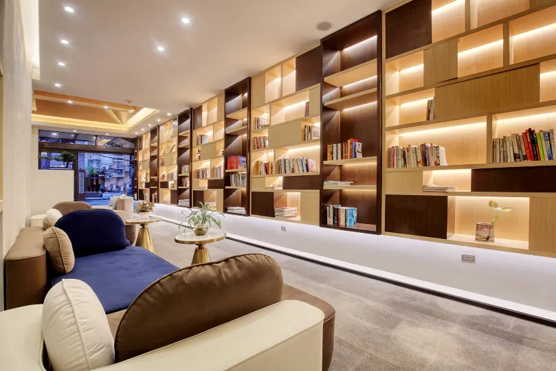 Wing  Hotel