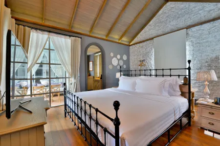Thames Valley Khao Yai