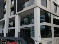 Tropics Eight Suites Hotels near Arulmigu Balathandayuthapani Temple ABT