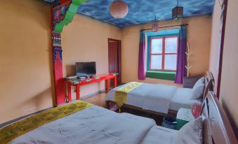 Yading Totem Boutique Inn