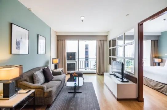 Evergreen Place Siam by UHG Отели рядом с достопримечательностью «Алтарь Эраван»