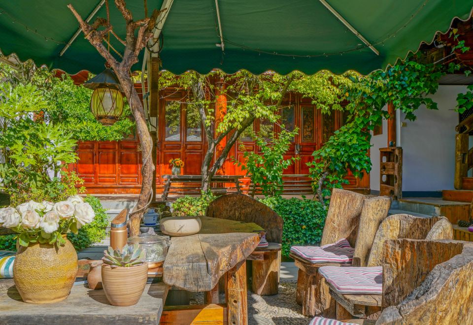 3. 플로럴 호텔·선..