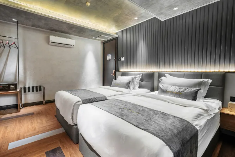 A&R Urban Hotel