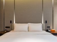 杭州西湖科技园亚朵酒店 - 雅致大床房