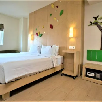 Ascent Hotel & Cafe Malang