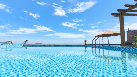 Manqisha Shadow Guesthouse Отели рядом с достопримечательностью «Dongbi»