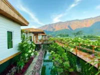 Pondanu Cabins by the Lake Hotels near Bedugul