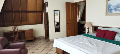 Obc Villa فنادق في Cidadap