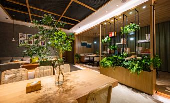 TRUE GO Hotel (Zhengzhou Huayuan Road Grand Emporium)