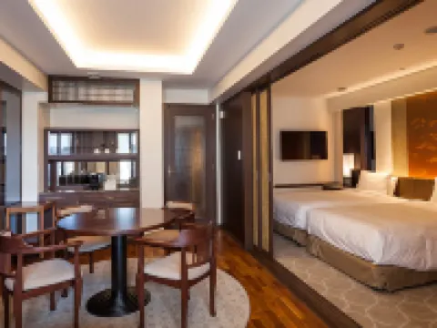 โอกินาว่า คาริยูชิ รีสอร์ท เอกเซส นาฮะ โรงแรมในนาฮะ