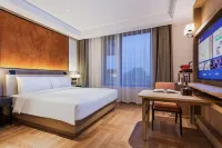 Manxin Hotel in Shichahai Park, Nanluoguxiang, Beijing.