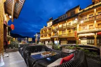 BK Shengsi International Hotel (Hailuogou Moxi Ancient Town)