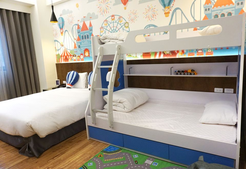 2. 선라이즈 호텔 ..