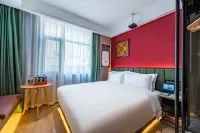 TRUE GO Hotel (Zhangye West Railway Station Dafo Temple) - balcony