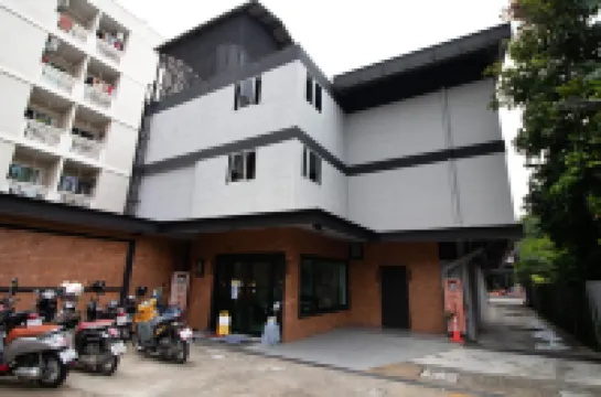 เดอะ 168 แกลเลอรี่ เรสซิเดนซ์ โรงแรมใกล้วัดสวนดอก