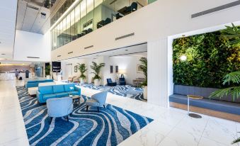 Surfers Paradise Luxury Apartments by Holiday Paradise