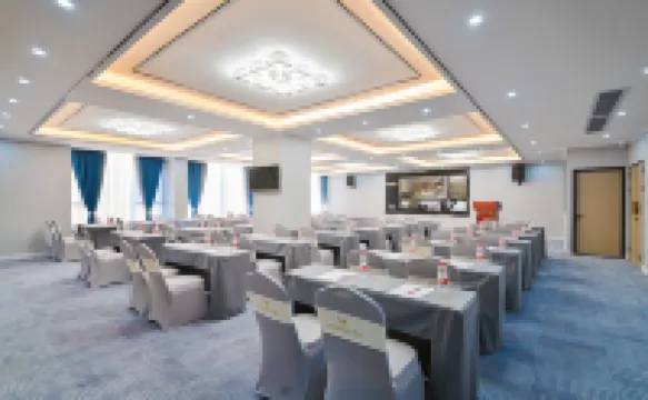 Vienna International Hotel ·Shaoguan Baiwang Square Waterside Pavillion