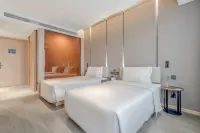 Taizhou Old Street Maoye Tiandi Atour Hotel