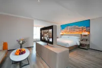 Vienna International Hotel (Zhengzhou Zhongyu Film Town Shangdu Road Branch)