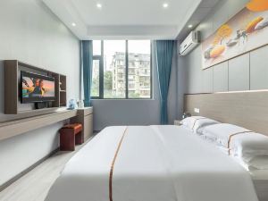 Chongqing Liangjiang Business Hotel