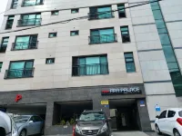 Ara Palace Hotel Hotel dekat Hamdeok Beach