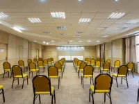 Gran Villagio Hotel Hotels near Pari