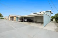 Bright & Cozy Getaway-10Min to Downtown La - parking