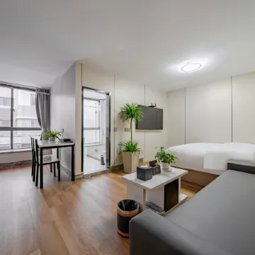 C9 Apartment Hotel (Shanghai Meilong Branch)