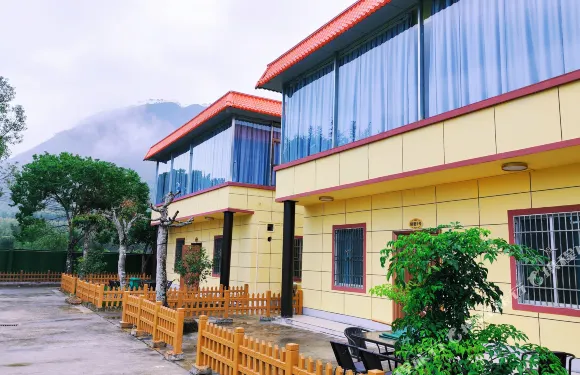 海豐蓮花山銀泉度假民宿