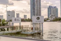 The Salil Hotel Riverside Bangkok - Romanttinen