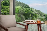 Jingya Homestay (Guilin Resource Bajiaozhai Scenic Area) - Mountain view